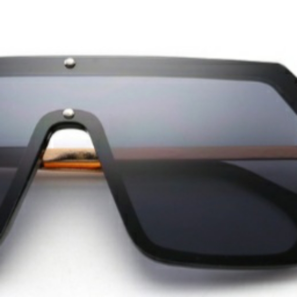 Fashion Sunglasses Oversize Women Big Frame Square Flat Top Rivet - New - Picture 5 of 8